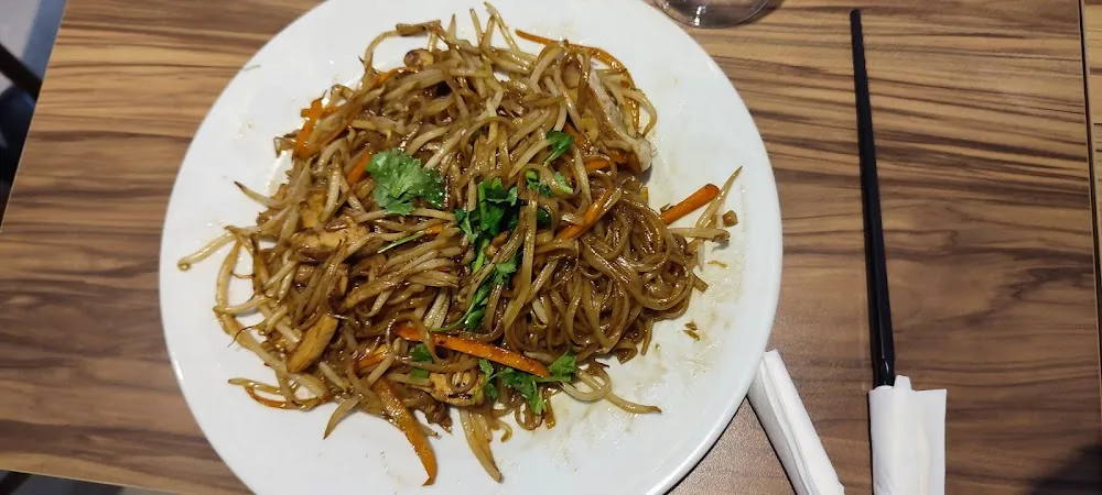 Nouilles Sautées Poulet